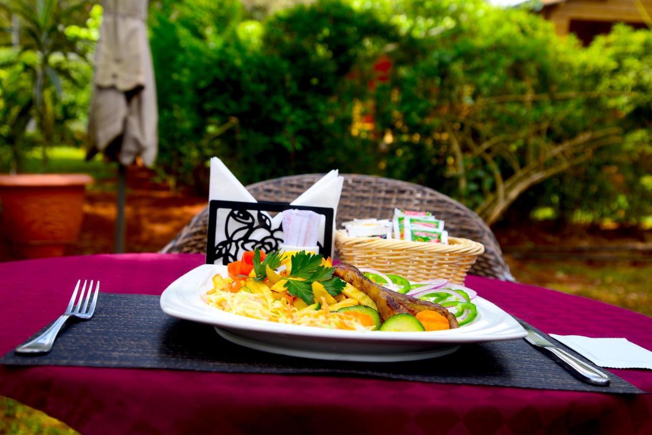 Severine Cottages And Lounge Ltd Ναϊρόμπι Εξωτερικό φωτογραφία