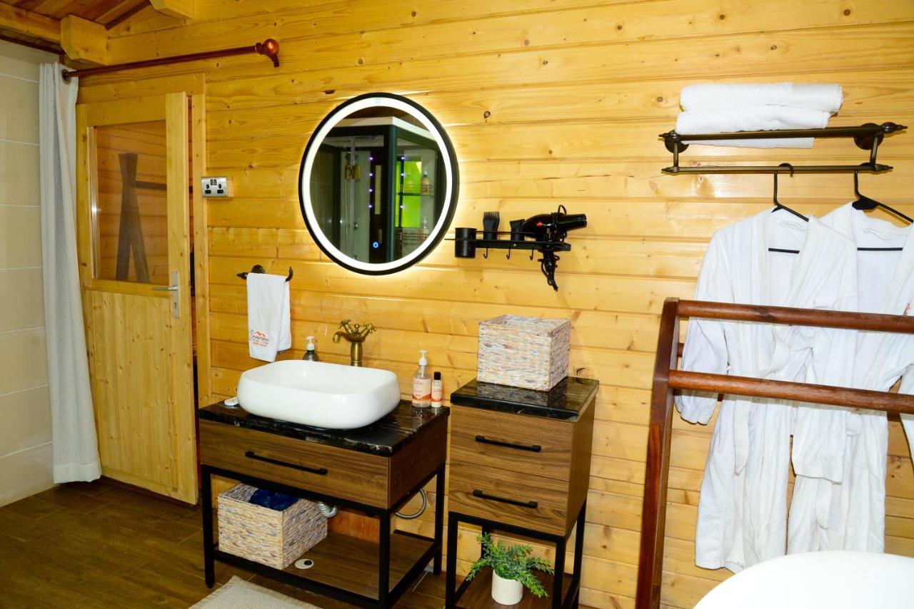 Severine Cottages And Lounge Ltd Ναϊρόμπι Εξωτερικό φωτογραφία